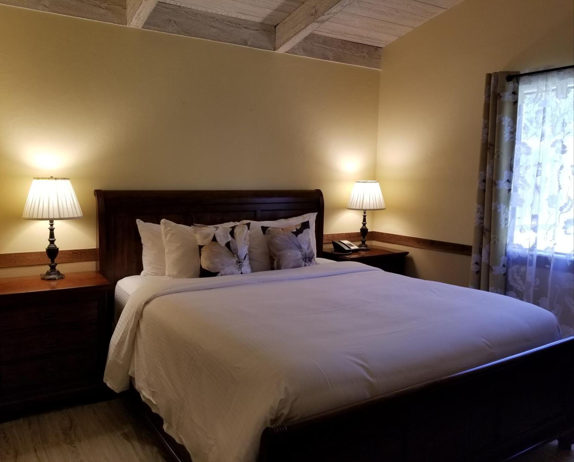 Carmel Valley Lodge Экстерьер фото