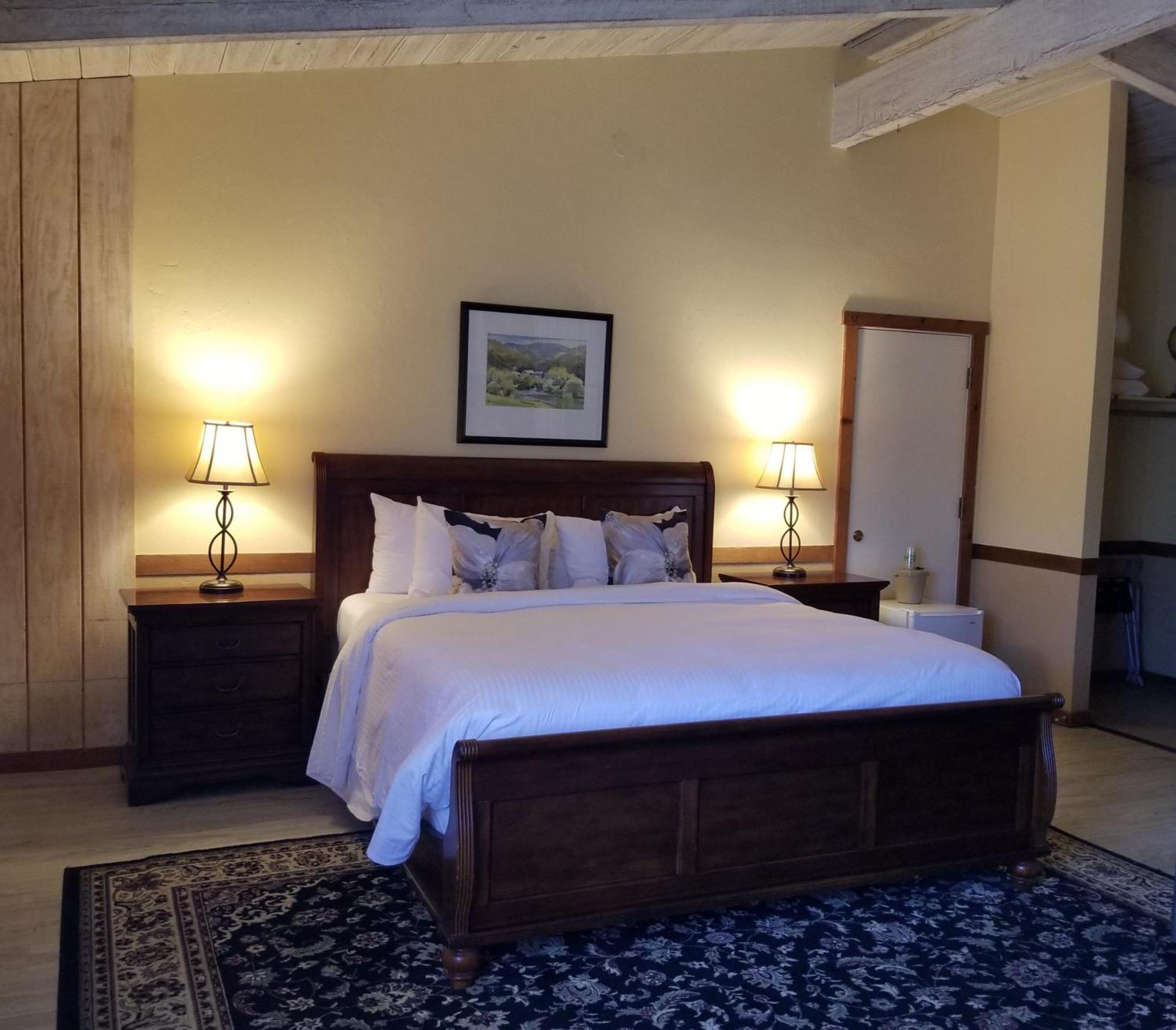 Carmel Valley Lodge Экстерьер фото